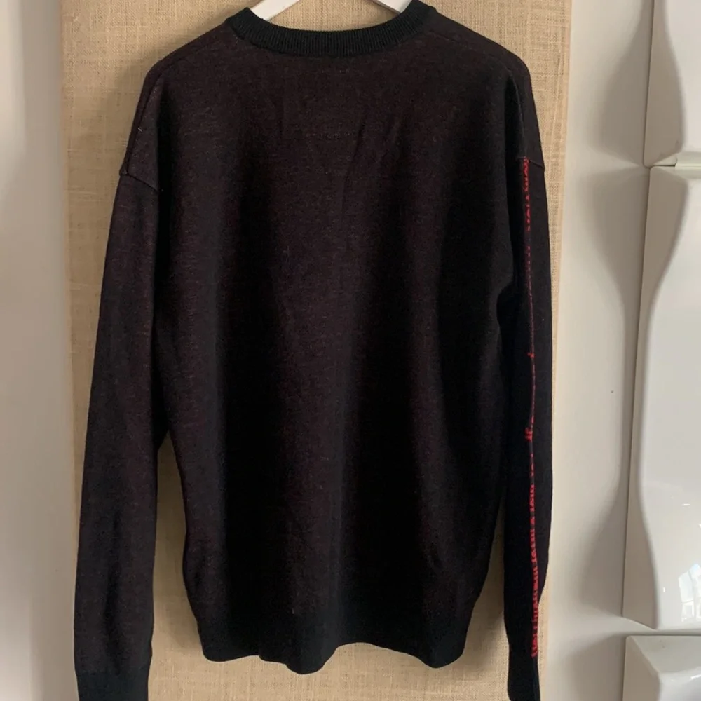 NWT maison mihara Yasuhiro “laundry tag” sweater - Picture 6 of 12